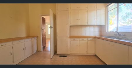 Family Comfort in the Box Hill High School Zone - Photo 5