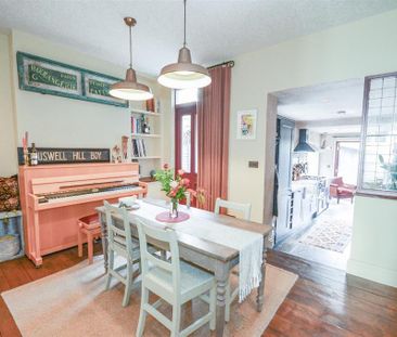 2 bedroom end of terrace house to rent - Photo 2