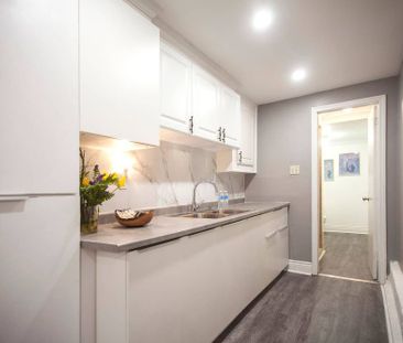 Toronto Furnished Lower Level for Rent – Cozy 1 Bed, 1 Bath with Pr... - Photo 1