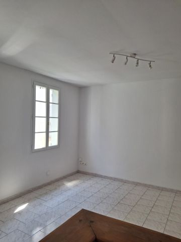 Location Appartement 4 pièces 61m² REALMONT 81120 - Photo 4