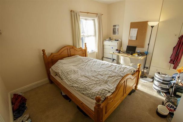 6 bedroom house to rent - Photo 1