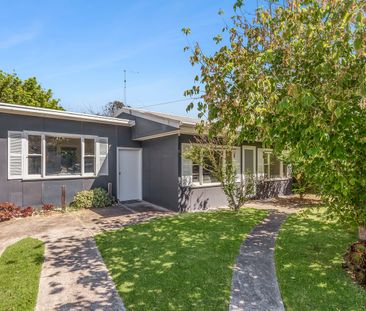 Perfectly located in the heart of Barwon Heads - Photo 6