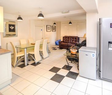 1 bedroom in a house share to rent - Photo 6
