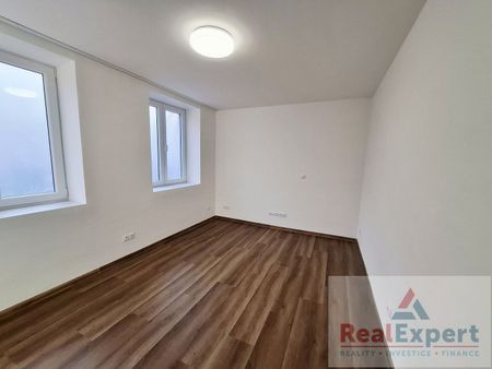 Pronájem bytu 1+kk 20 m² - Photo 4