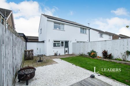 2 bedroom semi-detached house to rent - Photo 3