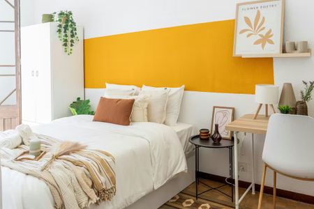 Rambla de Catalunya, Barcelona, Catalonia 08008 - Photo 4