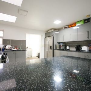 152 Bournbrook Road - Photo 2