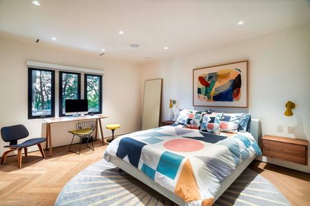 57 Baby Point Cres, ON, CA, Toronto - Photo 3