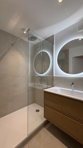 Location Appartement 2 pièces 39m² PARIS 16ème - Photo 5