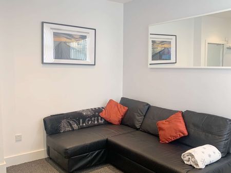 6x Rooms in a Student HMO! Available for the 24/25 Academic Year - Photo 3