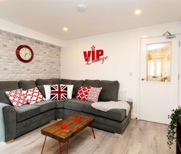 1 bedroom in a house share to rent - Photo 6
