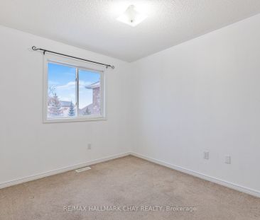 Detached Home For Lease | N8048620 - Photo 6