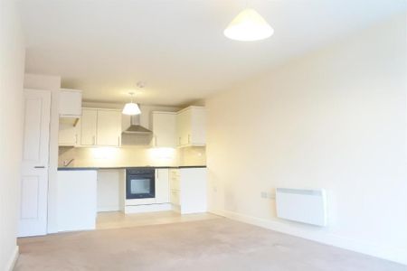 1 bedroom flat to rent - Photo 5