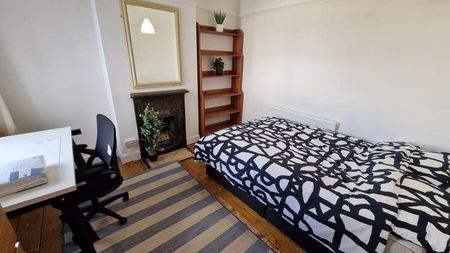 5 bedroom terraced house to rent - Photo 3