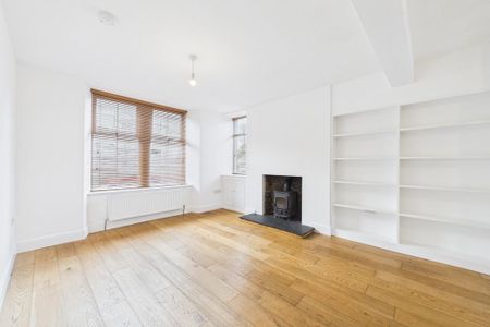 3 bedroom end of terrace house to rent - Photo 4