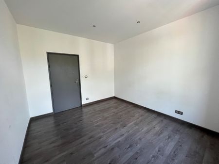 APPARTEMENT T3 SITUÉ QUARTIER LA HOTOIE / ST ROCH - PARKING - Photo 5