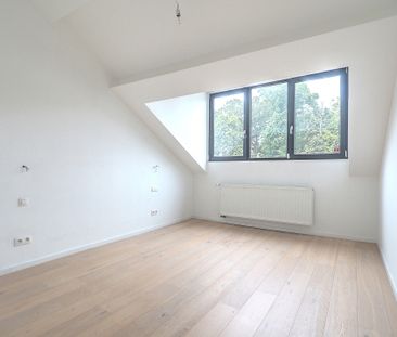 Appartement met twee slaapkamers in Elsene - Photo 4