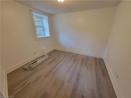 For Lease - 98 West Avenue Unit# Lower, Hamilton, Ontario - Photo 4