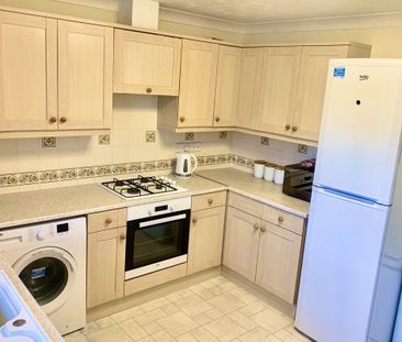 71 Landau Way, Cambs, March - Photo 4