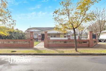 6 Dunstan Avenue, Kensington Park SA 5068 - House For Rent | Domain - Photo 4