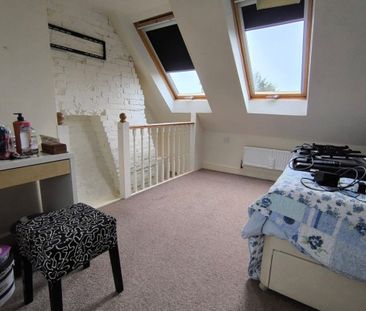Clivey - Photo 5
