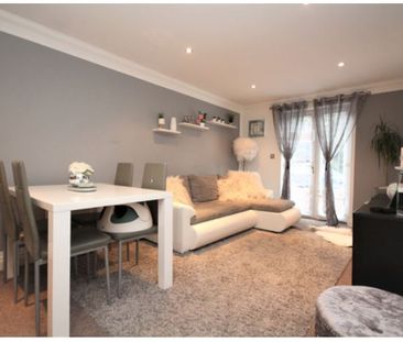 2 bed flat in Bournemouth - Photo 4