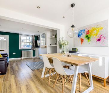 2 bedroom terraced house to rent - Photo 4