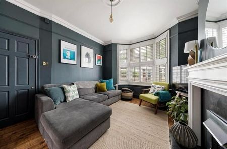 1 Bed Flat, Buckland Road, E10 - Photo 2