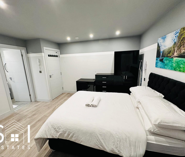 1 bedroom in a house share to rent - Photo 1