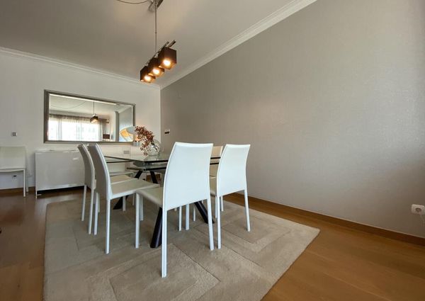 4 Bedroom Apartment with parking, Telheiras, Lisboa