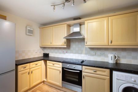 2 bedroom flat to rent - Photo 4