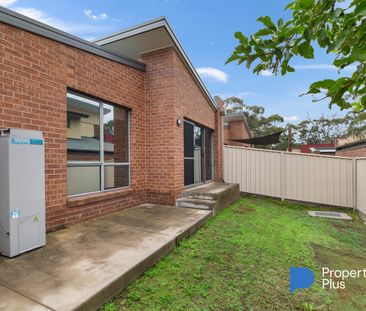 Modern Living in Kangaroo Flat! - Photo 6