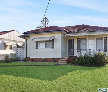 Charming Single-Level Home in a Quiet Yet Convenient Location - Photo 3