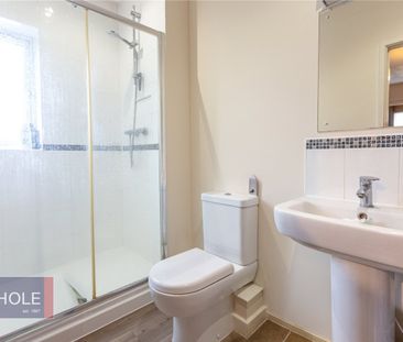 Royal Victoria Court, - Photo 4