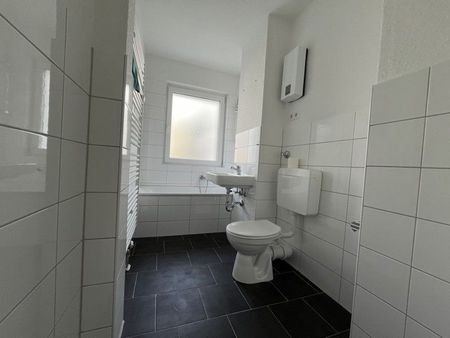 Ihre neue Wohlfühloase: moderne 2,5-Raum-Wohnung mit Balkon! - Foto 5