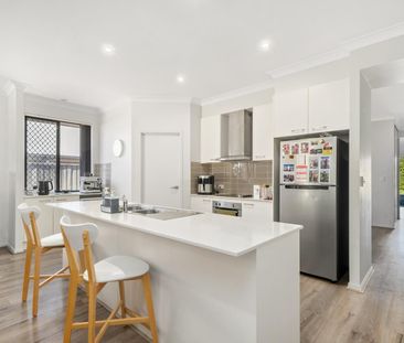 Stunning & Spacious Home in North Lakes - Photo 6