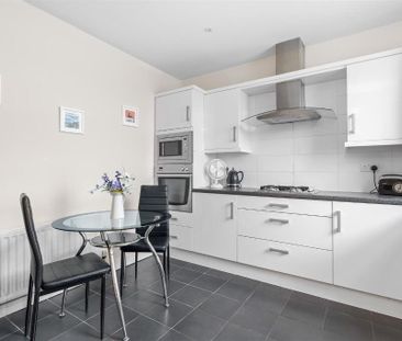 6 Mill View, Saintfield, BT24 7FG - Photo 5