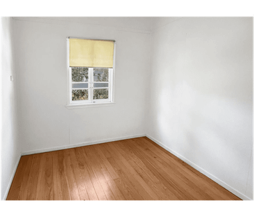 Queenslander offering Rural living - Available Now - 6 Month lease - Photo 3