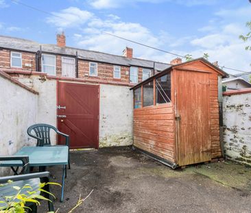 2 Bed Terraced House, Horton Road, M14 - Photo 2