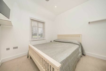 Hampton Court Road, East Molesey, KT8 - Photo 5