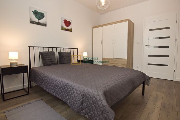 Umeblowane, 2 pokoje, miejsce parkingowe, balkon ! - Photo 1