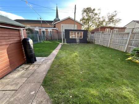 Mendip Road, Bridgwater, TA6 - Photo 3