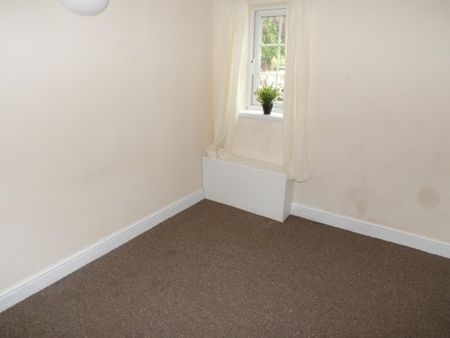 Walnut Tree Lane, Nottingham, NG13 - Photo 3