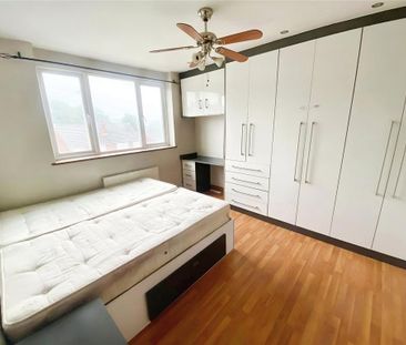 3 bedroom semi-detached house to rent - Photo 4