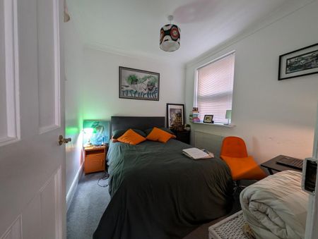 2 bedroom flat to rent - Photo 4
