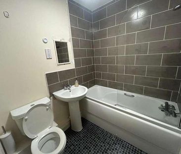 Edith Mills Close, Neath, SA11 - Photo 3