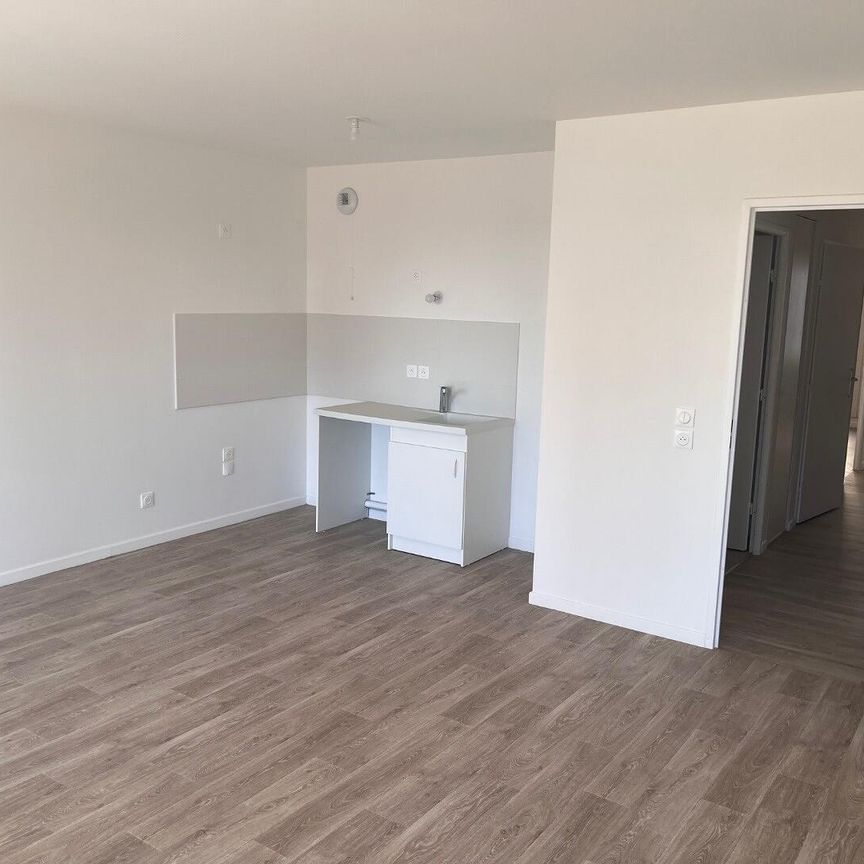 location Appartement T4 DE 76.6m² À BOBIGNY - Photo 1