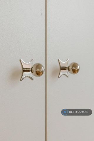 3 bedroom flat to rent - Photo 5