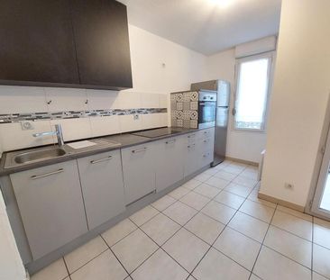 location Appartement T4 DE 86.28m² À GRIGNY - Photo 3