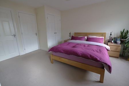3 bedroom link detached house to rent - Photo 2